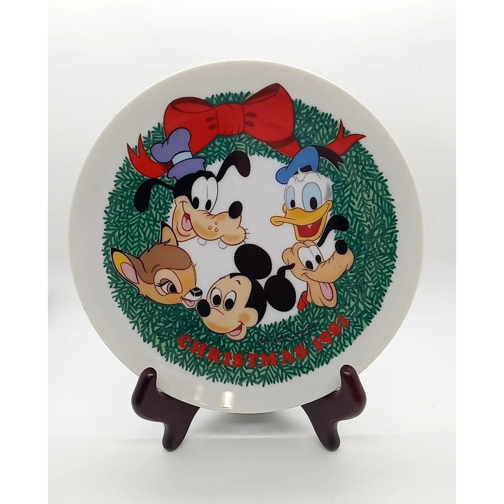 Vtg 1981‎ Schmid Disney Christmas Collector Plate Walt Disney Characters Plate